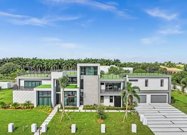Property at 2311 SW 108th Ter, Davie, FL, 33324, 8 beds, 6 baths, [object Object]