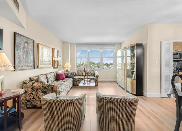 Property at 4747 Collins Ave #303, Miami Beach, FL, 33140, 1 bed, 1 bath, [object Object]