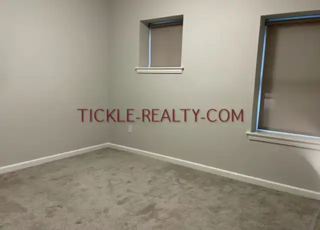 Property at 976 Monroe Ave Unit R01, Rochester, NY, 14620, 1 bed, 1 bath, [object Object]