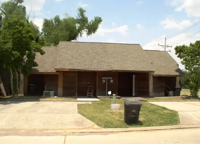 Property at 8437 Bayou Fountain Ave, Baton Rouge, LA, 70820, 0 beds, 1 bath, [object Object]