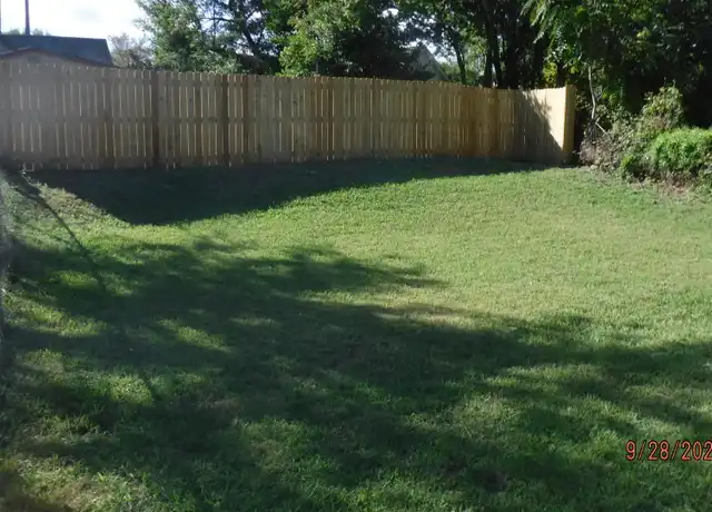 Property at 1033 N 3rd St, Memphis, TN, 38107, 4 beds, 1 bath, [object Object]