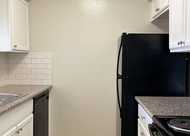 Property at 140 Babcock Rd, San Antonio, TX, 78201, 1-3 bed, 1-2 bath, [object Object]