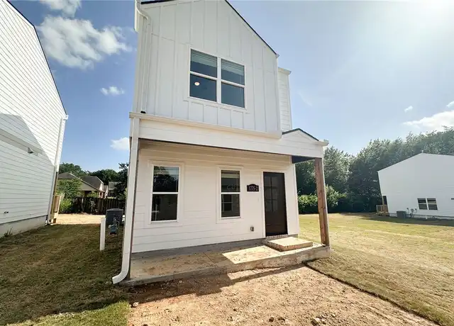 Property at 1234 W James St, Fayetteville, AR, 72703, 2 beds, 2.5 baths, [object Object]
