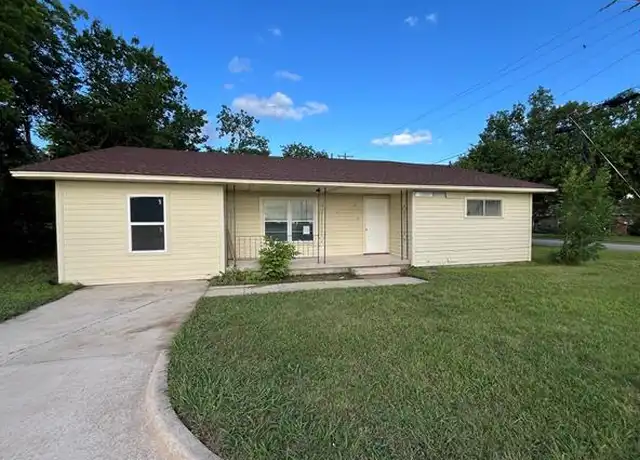 Property at 122 S 10th St, Sanger, TX, 76266, 3 beds, 2 baths, [object Object]