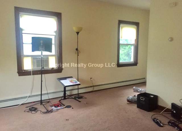 Photo of 640 Washington St Unit 1, Braintree, MA 02184