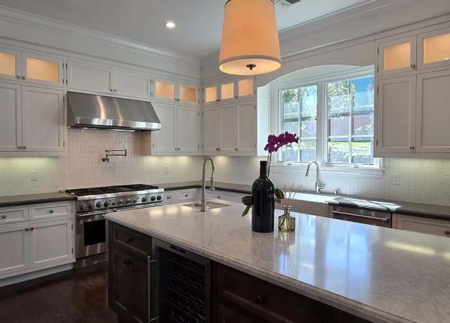 Photo of 555 Darrell Rd, Hillsborough, CA 94010