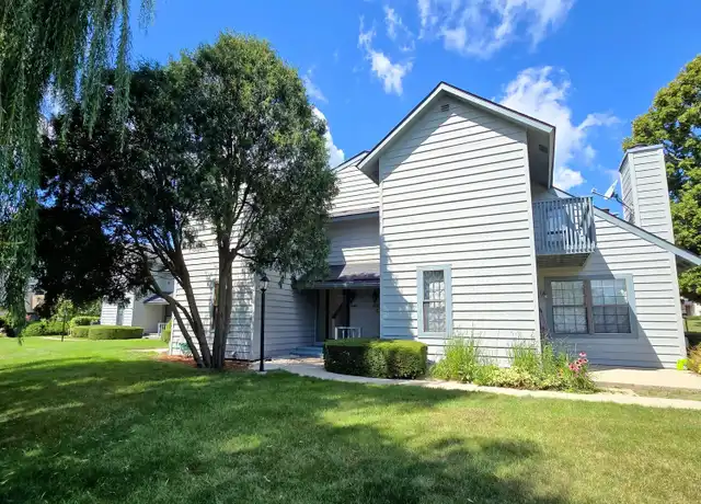 Property at 640 Chip Ct, Gurnee, IL, 60031, 2 beds, 2 baths, [object Object]