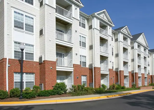 Photo of 5000 Eisenhower Ave, Alexandria, VA 22304
