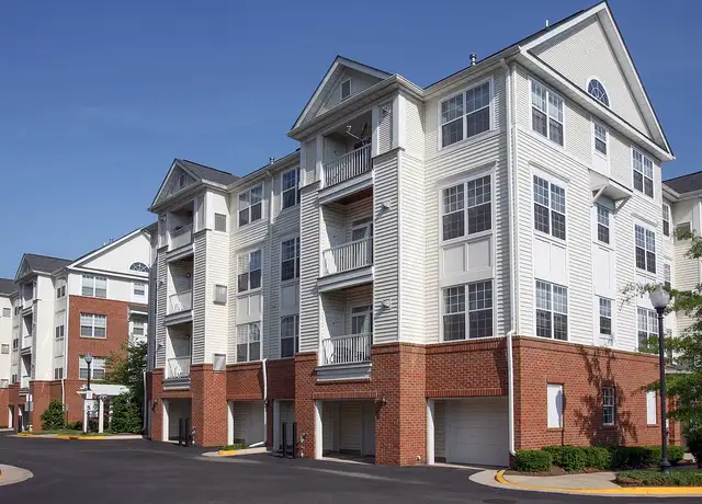 Photo of 5000 Eisenhower Ave, Alexandria, VA 22304