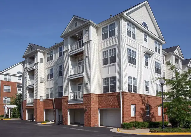 Photo of 5000 Eisenhower Ave, Alexandria, VA 22304
