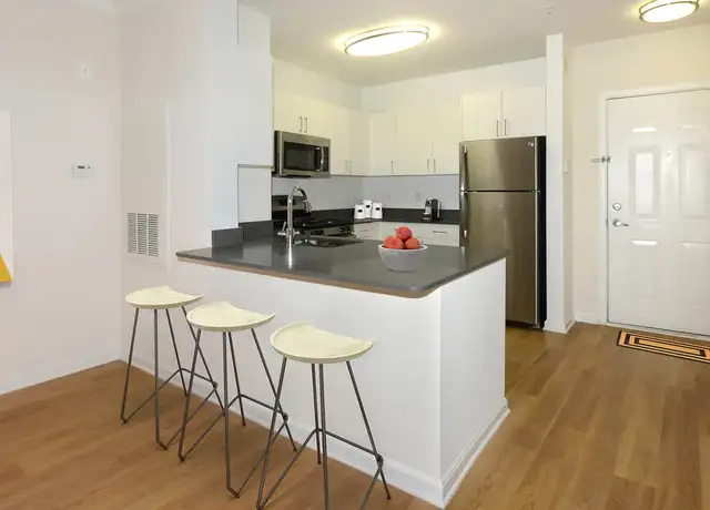 Photo of 5000 Eisenhower Ave, Alexandria, VA 22304