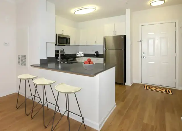 Photo of 5000 Eisenhower Ave, Alexandria, VA 22304