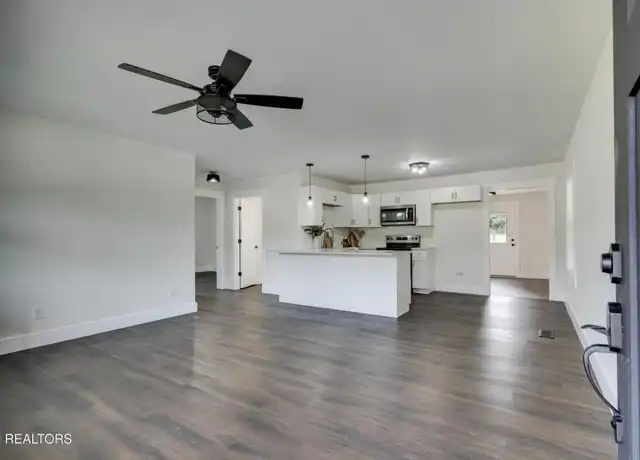 Property at 1321 Border St, Knoxville, TN, 37914, 3 beds, 2 baths, [object Object]