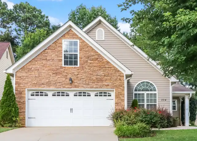 Property at 224 Greenview Dr, Newnan, GA, 30265, 4 beds, 3 baths, [object Object]