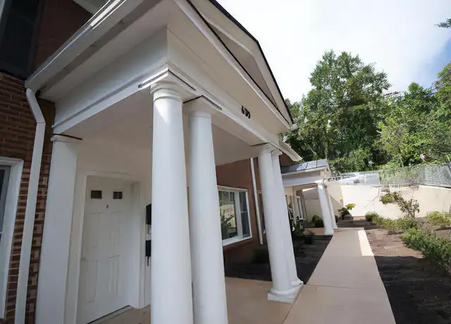 Property at 630 Cabell Ave Unit D, Charlottesville, VA, 22903, 2 beds, 2.5 baths, [object Object]