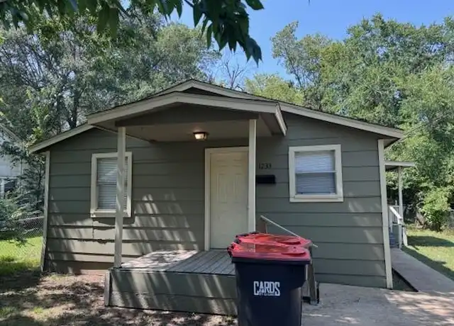 Property at 1233 13th NW, Paris, TX, 75460, 3 beds, 1 bath, [object Object]