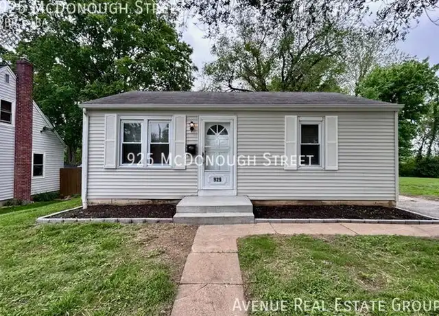Property at 925 McDonough St, Saint Charles, MO, 63301, 2 beds, 1 bath, [object Object]