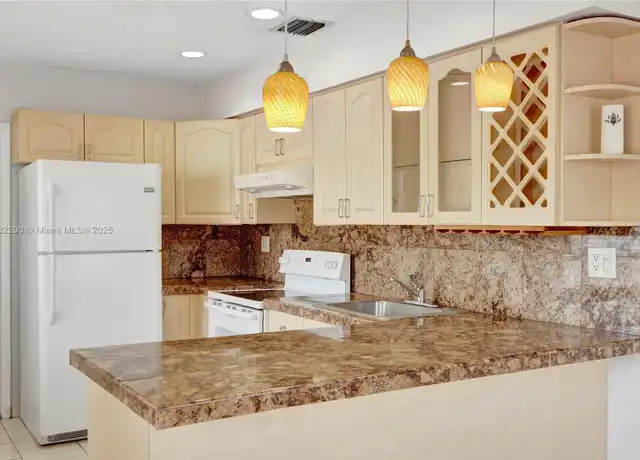 Property at 2474 SW 17th St, Miami, FL, 33145, 2 beds, 1 bath, [object Object]