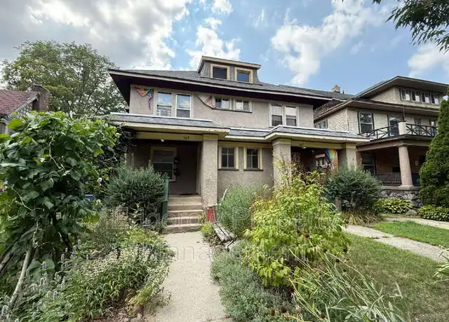 Property at 569 Paris Ave SE Unit A, Grand Rapids, MI, 49503, 2 beds, 1 bath, [object Object]