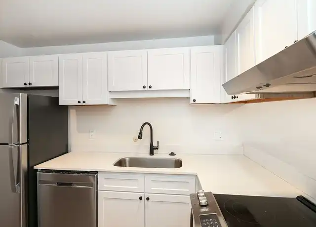 Property at 510 Place - 510 4th Ave W, Seattle, WA, 98119, 1 bed, 1 bath, [object Object]