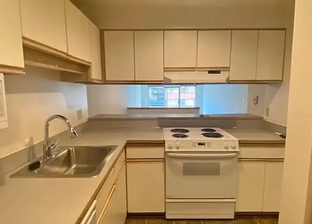 Property at 510 Place - 510 4th Ave W, Seattle, WA, 98119, 1 bed, 1 bath, [object Object]