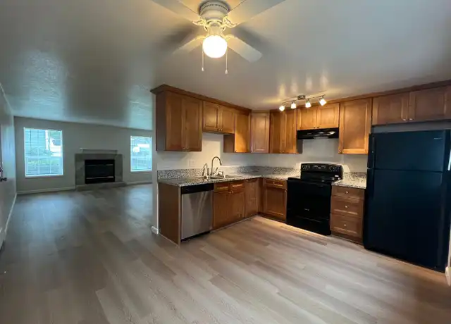 Property at 503 N Knott St Unit 561, Canby, OR, 97013, 2 beds, 1 bath, [object Object]