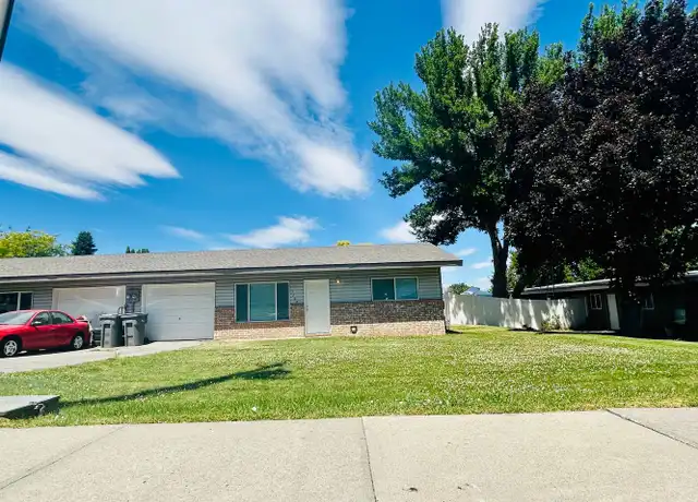 Property at 1702 Washington St Unit 1702, Wenatchee, WA, 98801, 2 beds, 1 bath, [object Object]