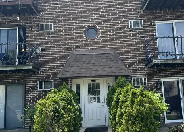 Property at 4018 Bonhill Dr Unit 1A, Arlington Heights, IL, 60004, 1 bed, 1 bath, [object Object]