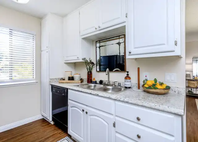 Property at North Creek Apartment Homes - 8680 N Cedar Ave, Fresno, CA, 93720, 1-2 bed, 1 bath, [object Object]