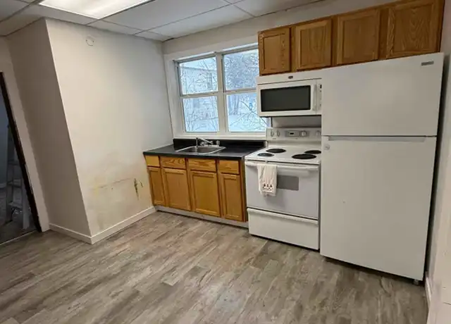 Property at 416 Main Ave N Unit 5, Thief River Falls, MN, 56701, 2 beds, 1 bath, [object Object]