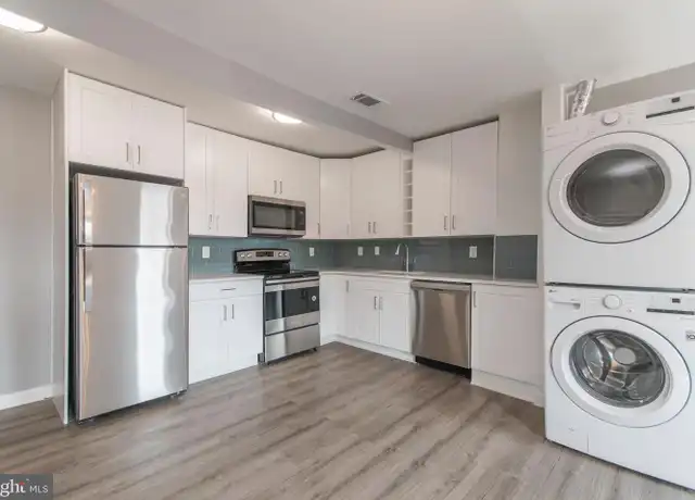 Property at 515 W Girard Ave Unit 3F, Philadelphia, PA, 19123, 3 beds, 1 bath, [object Object]