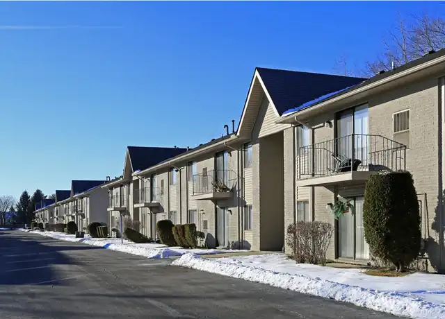 Property at Glenwood Apartments - 23243 15 Mile Rd, Clinton Township, MI, 48035, 1 bed, 1 bath, [object Object]