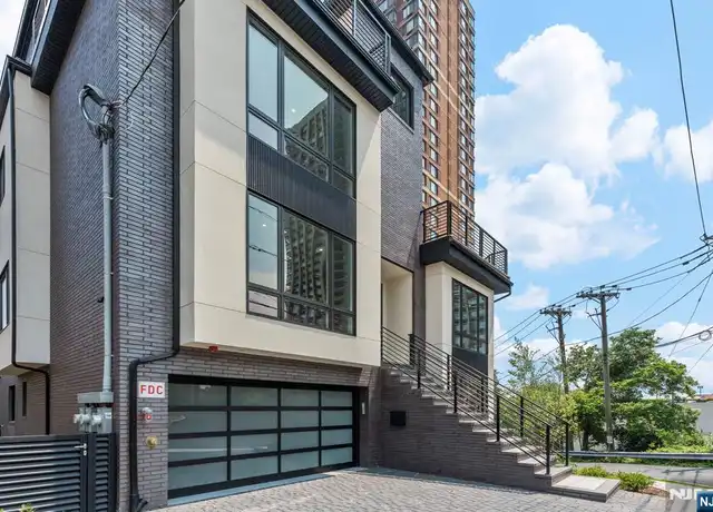 Property at 135 Old Palisade Rd Unit A, Fort Lee, NJ, 07024, 3 beds, 3.5 baths, [object Object]