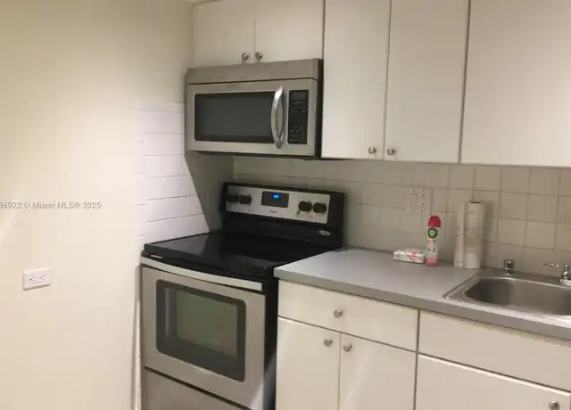 Property at 3760 Inverrary Dr Unit 3G, Lauderhill, FL, 33319, 1 bed, 1.5 baths, [object Object]