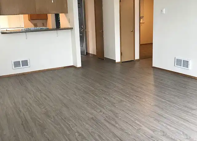 Property at Riverdale Apartments - 1811 Chestnut St, Everett, WA, 98201, 2 beds, 1 bath, [object Object]