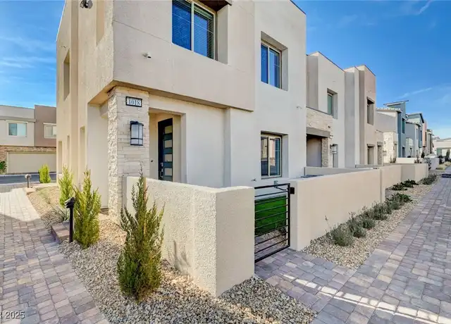 Property at 600 N Carriage Hill Dr #1018, Las Vegas, NV, 89138, 4 beds, 3 baths, [object Object]