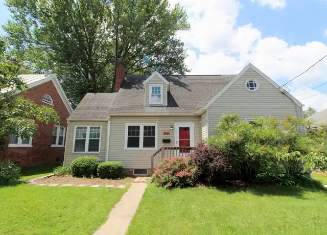 Property at 103 Dinkel Ave, Bridgewater, VA, 22812, 5 beds, 2 baths, [object Object]