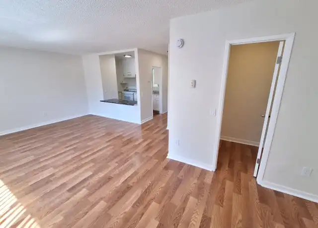 Property at 6815 Kelvin Ave, Winnetka, CA, 91306, 0 beds, 1 bath, [object Object]