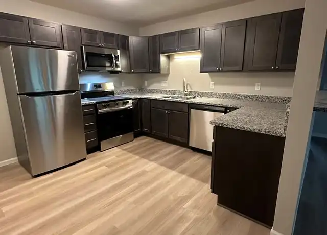 Property at 7506 Rohlich Ct, Middleton, WI, 53562, 2 beds, 1 bath, [object Object]