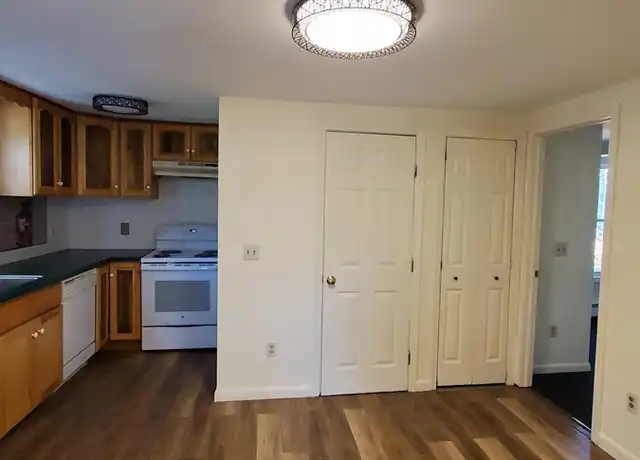 Property at 25-27 Brier St Unit 2, Fitchburg, MA, 01420, 1 bed, 1 bath, [object Object]
