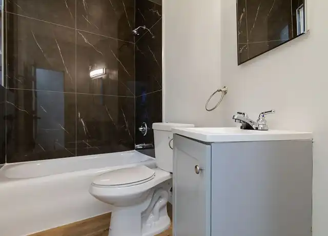 Property at Charming and Affordable Studios - 960 S Oxford Ave, Los Angeles, CA, 90006, 0 beds, 1 bath, [object Object]