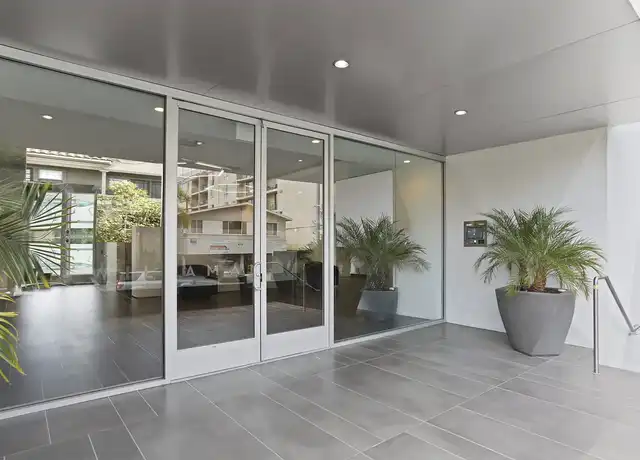Property at 425 S Willaman Dr, Los Angeles, CA, 90048, 1 bed, 1 bath, [object Object]