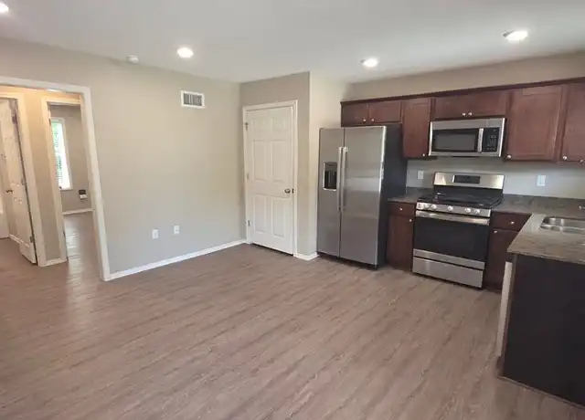 Property at 1026 S Ithaca Ave Unit 4, Russellville, AR, 72801, 1 bed, 1 bath, [object Object]