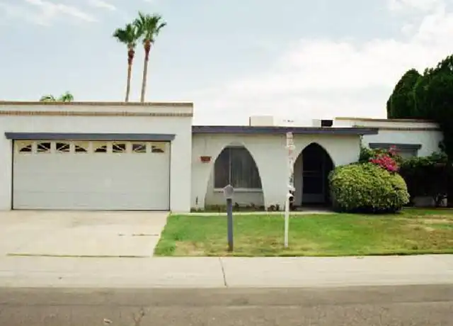 Property at 10019 N 48th Dr, Glendale, AZ, 85302, 3 beds, 2 baths, [object Object]