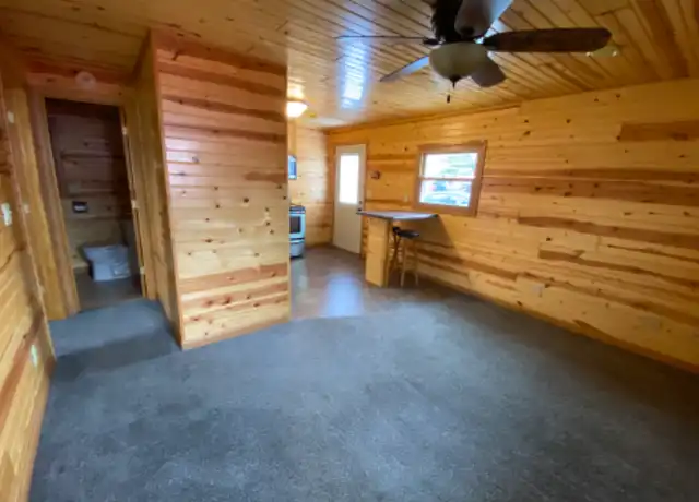 Property at 301 E 1st St #1, Cedar Point, IL, 61316, 1 bed, 1 bath, [object Object]