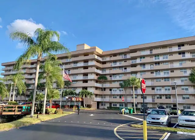 Property at 250 Jacaranda Dr #507, Plantation, FL, 33324, 2 beds, 2 baths, [object Object]