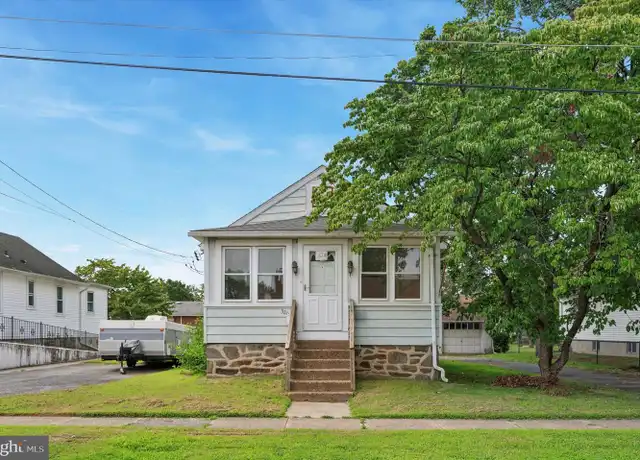 Property at 320 Printz Ave, Essington, PA, 19029, 2 beds, 1 bath, [object Object]