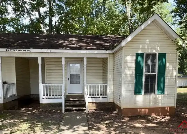 Property at 29 Bybee Woods Dr Unit 2, McMinnville, TN, 37110, 2 beds, 1 bath, [object Object]
