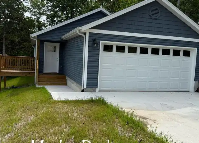 Property at 414 Walnut St, Hollister, MO, 65672, 3 beds, 2 baths, [object Object]