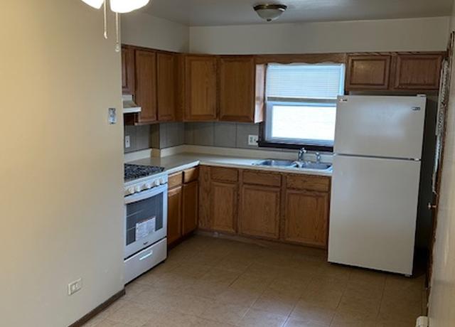 Photo of 15324 Doctor Martin Luther King Junior Dr Unit 3A, Dolton, IL 60419